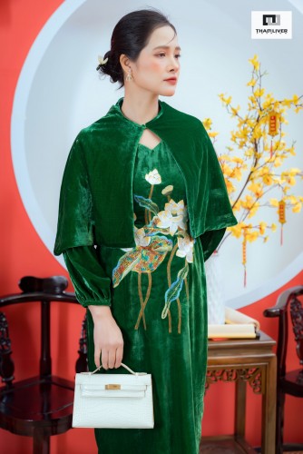 Đầm nnung the thêu hoa sen